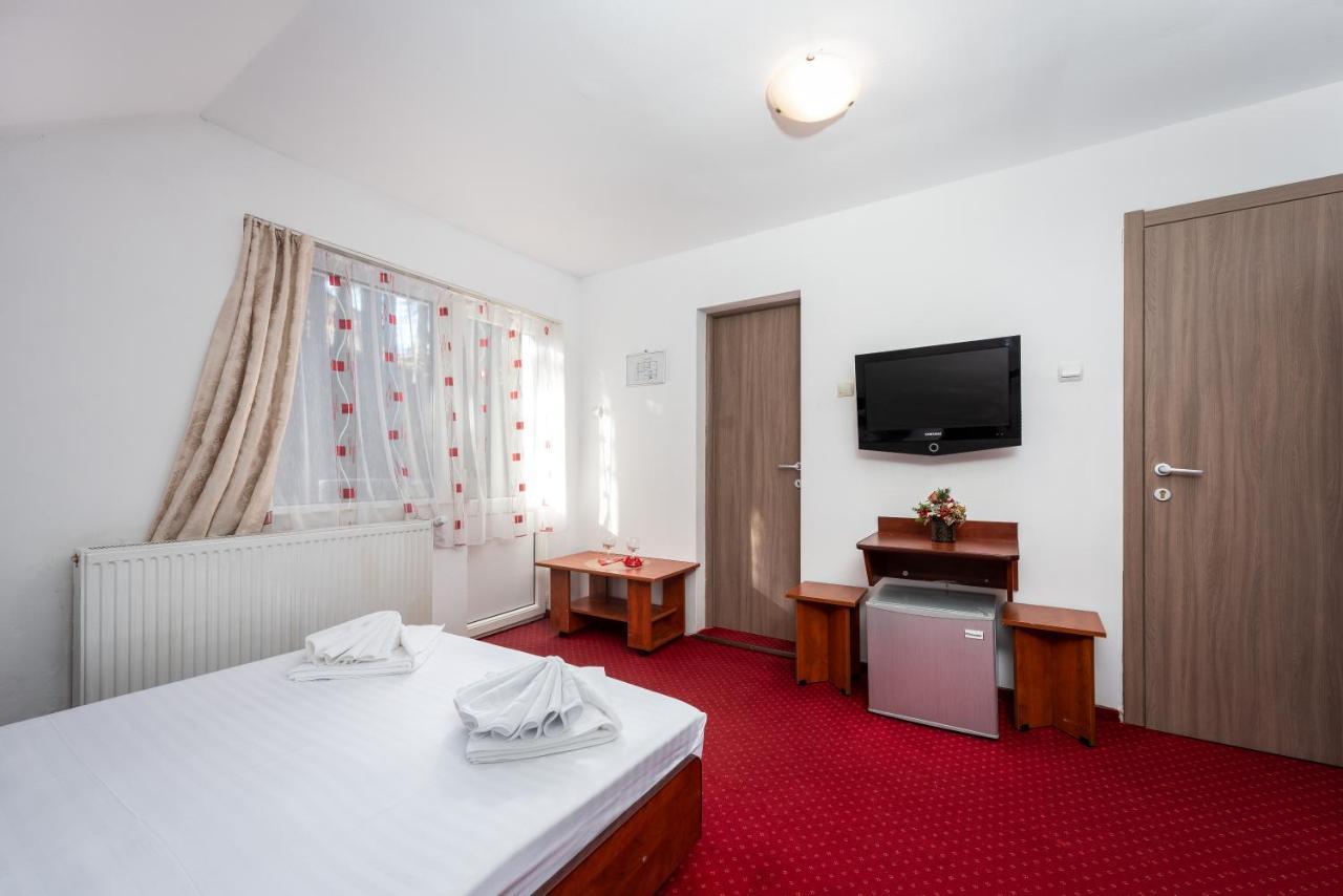 Pensiunea Ursuletul Paddington Predeal Exterior photo